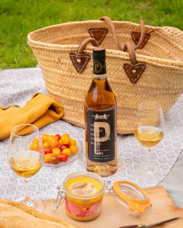 (Re) Découvrez notre Vieux Pineau des Charentes Blanc 🍇

Avec son profil aromatique fruité et vanillé et son vieillissement de plus de douze ans, ce pineau est un véritable témoignage de notre savoir-faire.
Parfait pour accompagner un foie gras ou un apéritif frais, il ajoute une touche d'élégance à chaque occasion !

👉🏼 À retrouver en cliquant sur le lien en bio 

_________

Rediscover Our Vieux Pineau des Charentes Blanc 🍇

With its fruity and vanilla aromatic profile and more than twelve years of aging, this Pineau is a true testament to our expertise.
Perfect to pair with foie gras or a fresh aperitif, it adds a touch of elegance to every occasion!

👉🏼 Find it by clicking the link in bio

📸 @giovannaiadaa

#spiritourisme #cognactasting #pineau #pineaudescharentes #pineaublanc #cognac #cognaccollection #cognaccollector #spiritueux #spiritueuxfrancais #spirits #grandechampagne #cognaclover #cognaclife #charente #cognacmaville #discovercognac #destinationcognac #igerscognac