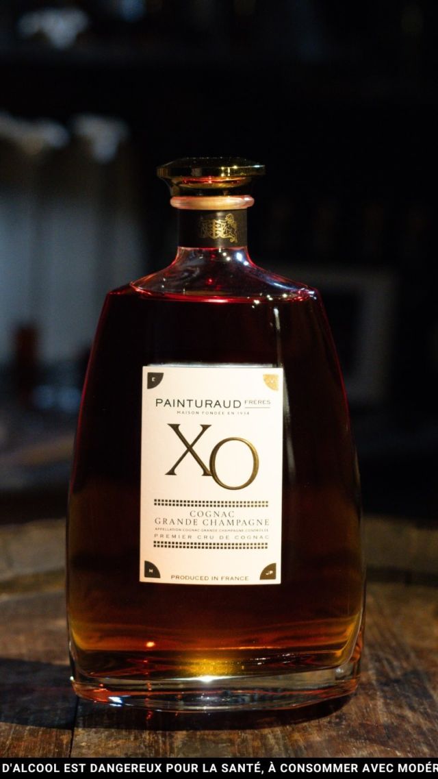 Plongez au cœur de la création d’un cognac d’exception 🥃

Vous êtes curieux de découvrir les coulisses de notre savoir-faire ? On vous dévoile aujourd’hui une partie de l’élaboration de notre cognac XO.

Suivez-nous, on vous partage notre quotidien en story !

#cognactasting #cognac #cognacxo #cognaccollection #cognaccollector #spiritueux #spiritueuxfrancais #spirits #grandechampagne #cognaclover #cognaclife #charente #cognacmaville #discovercognac #destinationcognac #igerscognac #cavistes